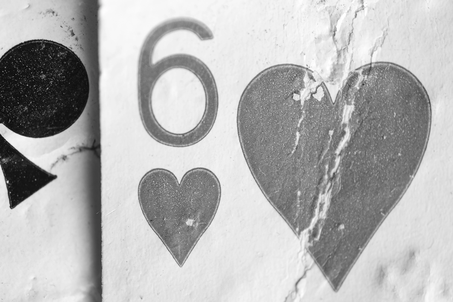 6 Heart playing cards and club cards.